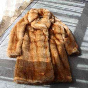 Top Brand Brand High-end Style Fashion Women Women Faux Pur Coat 18S44 de alta qualidade T220810