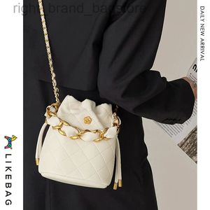 2022 Роскошная винтажная ведро мешок кросс кубики женские бренды цепь цветок металл маленькая сумка для мессенджера женская повседневная модная сумка для плеча W220812