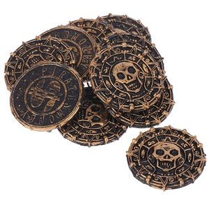 10pcslot Plastic Pirate Treasure Coins Props Christmas Gift Game Currency Halloween Party Supplies Childrens Toys 220811