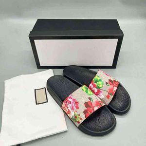 Projektowne Kappy pantofierowe luksusowe sandały marka prawdziwa skórzana flip flop Flop Flats Slajd Casual Buty Buty Buty autorstwa DQ01 006SCZT