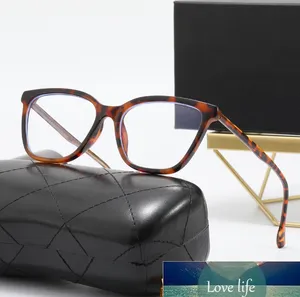 Klasik Bayanlar Tasarımcı Güneş Gözlüğü Popüler Marka Gözlükleri Açık Gölgeler Çerçeve Moda Kadınlar Fabrika Fiyatı Uzman Tasarım Kalitesi En son