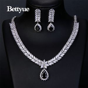 Bettyue Charming Fashion Elegance Cubic Zircon Multicolor Europe And America Style Wholesale Jewelry Sets Women Ornament 220818