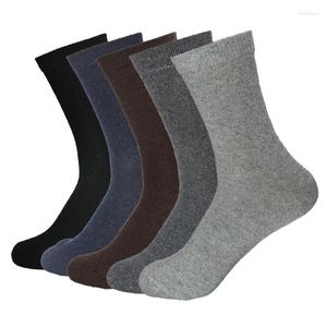 Atacado- 5 pares de lã de lã malha meias masculinas Spring Autumn Inverno quente e espessor de padrões sólidos