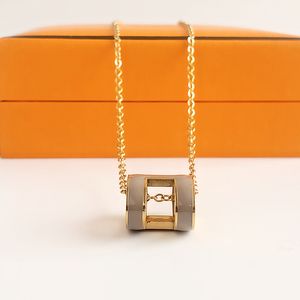Tiffanyjewelry Halskette Designer Halskette Klassische Luxus Herz Halskette Anhänger Halsketten Frauen 18k Gold Brief Halskette Luxus Design Schmuck 168