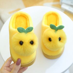 Slipper Barn Bomulls tofflor Baby Girls Inomhus utan halkar varm plysch 2022 Vinterbarn Cartoon Home Boys Slipperslipper