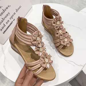 Sandaler Etnisk stil Kvinnor 2022 Summer Xiami Wedge klackar och tjocka bottnar med Wish Flowers Foreign Tradesandals