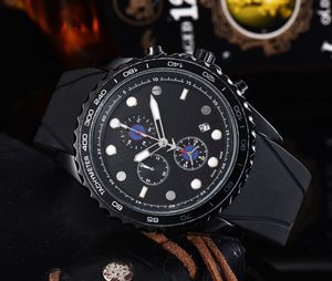 2022 Orologi da uomo Orologi al quarzo in silicone di lusso per uomo Orologio da polso multifunzione da uomo sportivo