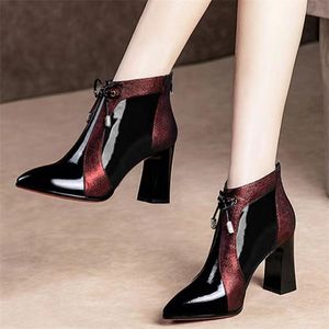 Frühling Herbst Lackleder dicke High Heels Spitzschuh Kunstleder Reißverschluss Stil Sexy Knöchel Damen Stiefel Bota Feminina 200916