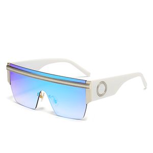Sonnenbrillen-Designer-Frauen, Avantgarde-Verbindung, PC-Rahmen, Metalldekoration, quadratische Sonnenbrille, Persönlichkeit und Herren-Strandmode-Sonnenbrille mit Box