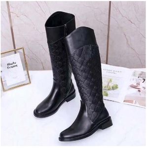 Winter hot selling fashion luxury designer boots Knee flip leather warm woman boot cowgirl waterproof combat chelsea rain snow black Riding