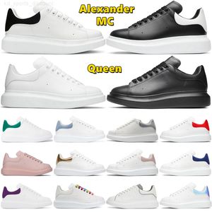 Designer Mc Queens Alexander Casual Shoes Men Women Platform Sneakers Luxury Suede Leather Mens Tainers Outdoor Unisex Chaussures