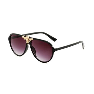 Óculos de sol de luxo para mulheres tons de moda vintage gripes de góses de sol vintage uv400 com caixa