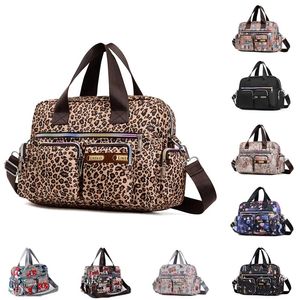 Leopard Women Handbag Nylon Bagagväskor stor kapacitet Blomma tryck Hand Travel Duffle Lady Girl Weekend 220819
