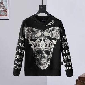 Plein Bear Brand Hoodies Sweatshirts Varma tjocka tröja Hip-Hop Loose Characteristic Personality Skull Pullover Rhinestone Men's Hoodie 81152