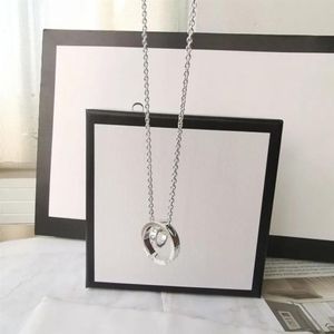 デザイナーネックレスLuxurys Jewelry Women's Pendant Necklace Templament CollarBone Chain Sweat Chain Sterling Silver Ring Inde255r