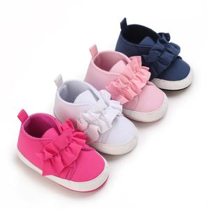 Athletic Outdoor Baby Girls Autunno Sneakers Morbida suola antiscivolo Infant Born First Walkers Ruffled Slip-on Toddler Prewalker Cribster Shoes