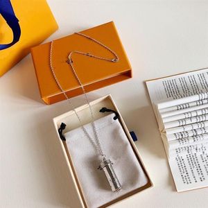 ingrosso Collana D'argento Colomba-Master Design Nuovo Zircon Silver Bottle Letter Necklace Man and Women Fashion Personality Collana Gift Birthday196P196P