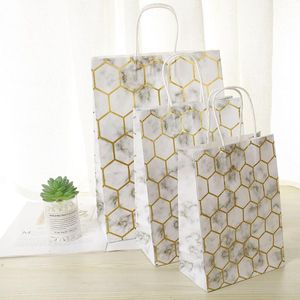 Confezione regalo 10 pezzi Sacchetti di carta Kraft Borsa per il trasporto abbronzante Scatola bomboniera per matrimonio di compleanno Natale con sacchetti per imballaggio di biscotti con manico Regalo