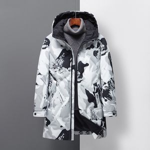 Мужские зимние куртки согревают 90 Goose Down Jacket Men Men с ветропроницаемым камуфляжом в длинные пальто плюс размеры Parkas 220830