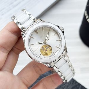 Fashion Mechanical Women's Watch 30mm 316L Rostfritt st￥l Case Ceramic Band Sapphire Glass Mirror 8215 Movement Woman Luxury Watch Designer Clocks Factory