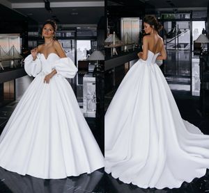 Modest Satin Princess Ball Gown Wedding Dresses With L￶stagbara puff￤rmar Sweetheart Backless Lace -applikationer Beaded Boho Bridal Bowns Plus Size Vestidos CL0939