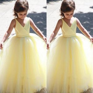 S t gul prinsessan Flower Girl Dresses V ringning Bollkl nning Tulle Long Toddler Pageant Dress Kids Party Dress First Communion Dress181J