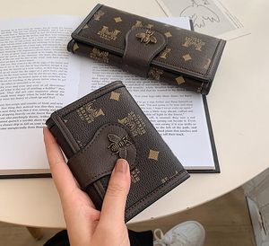 Designer vintage Women 3 fold short wallets honeybee Letter Card Holders fashion lady Luxury Coin Purse Travel Documents Passport holders England Style