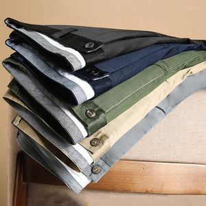 Męskie spodnie plus size 46 swobodne proste luźne sprężyste spodnie biznesowe jesień zima mężczyźni ubrania dna