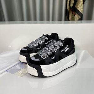 Naked Wolfe Sneaker Designer Slider Snatch Повседневная обувь Kosa Sliders Sinner Hyde Heidy City Женская обувь на платформе с толстой подошвой Top-Qaulity Размер 35-45