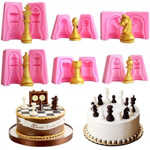 Wholesale 3d candle molds resale online - Baking Moulds Set of D International Chess Piece Chocolate Candy Mold Kit Sile Cake Cupcake Fondant Decorating Tool Beeswax Candle Soap Crayon Melt Epoxy amtrt