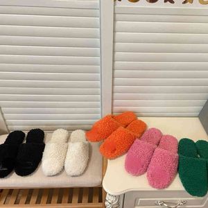 Slippers The original version Par Woolen Baotou in autumn and winter of 2022 the new letter fleece flat sheep cake slippers