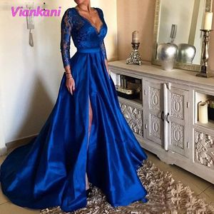 Abiti casual Abito estivo blu royal Donna Taglie forti 2022 Scollo a V Applicazioni in pizzo Manica lunga Spacco anteriore Abiti sexy da donnaCasual