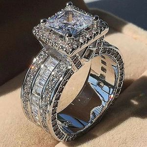 18K Band Rings Rings White Gold Plated Large CZ Diamond Ring Top Design Anel de casamento de noiva para mulheres