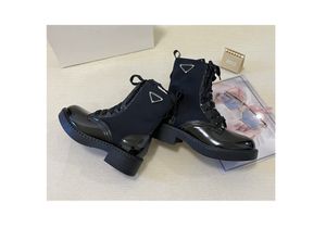 Män kvinnor Rois Martin Boots Militärinspirerade Combat Boots Nylon Pouch fäst vristen med rem Ankles Boot Top Quality Black Matte Patent Leather Shoes W160