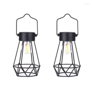 Lâmpadas pendentes de grande coisa 2pcs Criativo Iron forjado ferro retrô lanterna solar lanterna de penduramento LED LED Lâmpada de jardim de pátio ao ar livre