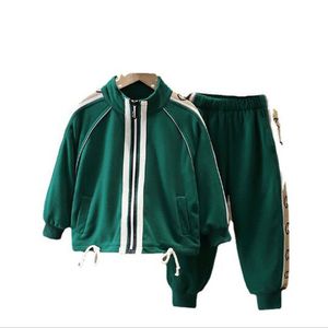 Designer-Kleidungssets für Kinder, neue bedruckte Trainingsanzüge, modische Buchstabenjacken mit lässigem Sport-Sweatshirt, Jungenkleidung, 90–150 cm