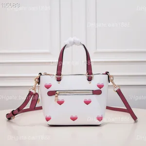 Novas bolsas femininas de grife de luxo, bolsa de amor impressa em moda, mini bolsa de bolinho de couro, bolsa mensageiro de um ombro