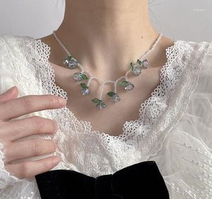 Pendant Necklaces Forest Fairy Green Glass Crystal Flower Plant Beaded Necklace Unique Clavicle Chain For Girl
