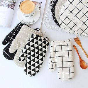 Table Mats 1 Piece Cute Non-slip Yellow Gray Cotton Fashion Nordic Kitchen Cooking Microwave Gloves Baking BBQ Pot Holders Oven Mitts