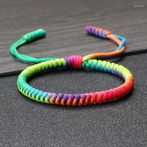 Charm Armband Multicolor Thread Braided Armband Rainbow Color Lucky Men Kvinnor Handgjorda vävda Amulet Chain Rope Buddha smycken