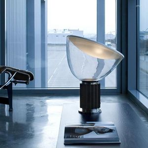 Lampade da tavolo Lampada moderna nordica in vetro a forma di radar per camera da letto Comodino Soggiorno Ufficio Bancone bar Illuminazione E27
