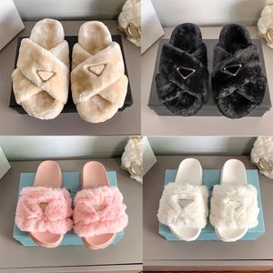 Tri￢ngulo de algod￣o fofo Selppers Designer Slippers de l￣ Winter Branco preto cinza rosa Moda quente Fashion confort￡vel Home Slipper Opcional 35-40