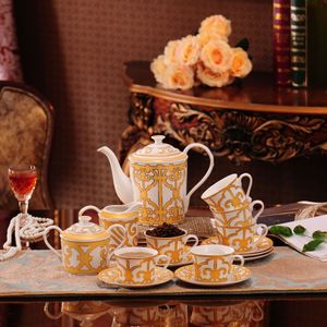 Europejskie luksusowe żółte hiszpańskie balkon kawy i herbaty ze złotą krawędzią kości China filiżanki