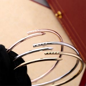 디자이너 팔찌 팔찌 여성 사랑 뱅글 브라 클릿 여성 카티 핸들 뱅글 뱅글 Mens Braclet Pulsera Hombre Bracciale Uomo Bracciali Braccialetto