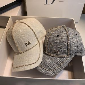 Ball Caps 2022 Women Rhinestone Letter M Baseball Regulowany hip-hopowy moda błyszczące czapki na zewnątrz podróżne mecze