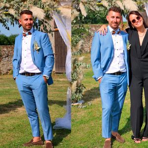 Blå brudgummen bröllop tuxedos 2 stycken hackade lapel kläder kostym homme mariage party prom blazer slitage