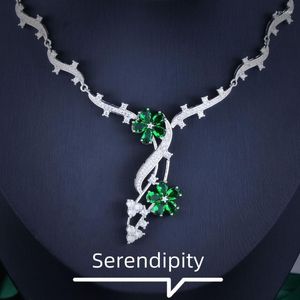 Pendanthalsband Ruzzallati 2022 Brand Green Cubic Zirconia Necklace Chain Ladies Charm Choker Wedding Engagement Neck smycken