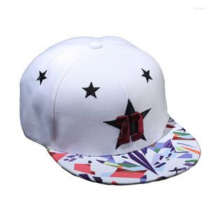 Ball Caps Korean Fashion Couple Embroidery Hip-hop Hat Black And White Trend Baseball Cap Men Women Spring Outdoor Sport Shade