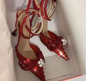 Sapatos de vestido de strass glitter Mulheres bombas de cristal Bowknot Sandin Sandal