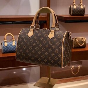 30CM Men duffle bag women travel bags hand luggage luxury pu leather handbags large cross body totes #40159